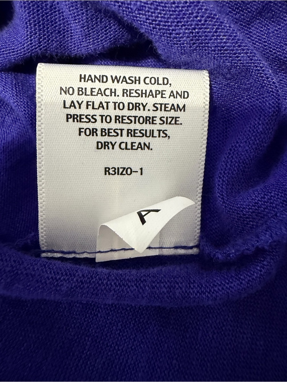 Eileen Fisher Organic Linen Boxy Top – Purple Shade Minimalist Quiet Luxury - Picture 8 of 9